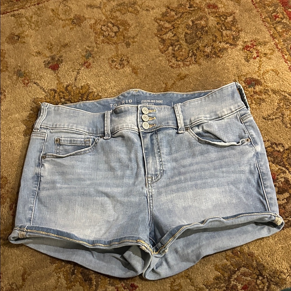 Torrid Light Wash Jean Shorts